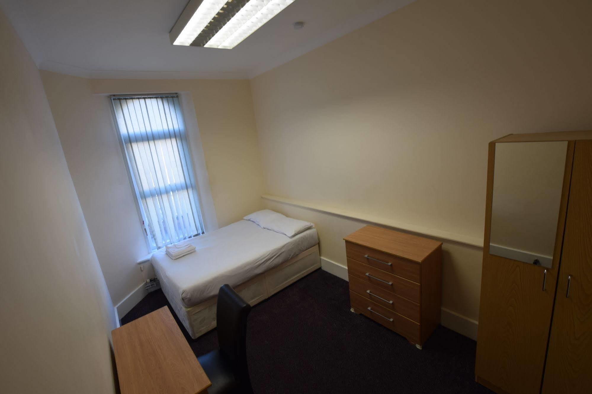 York Hotel 2*